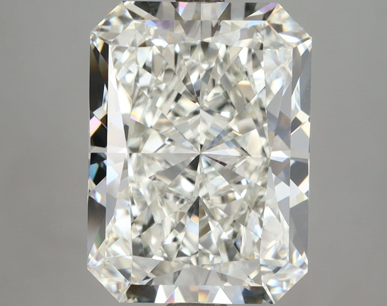 IGI | 7.71ct | Radiant | FANCY | VS1 | Excellent