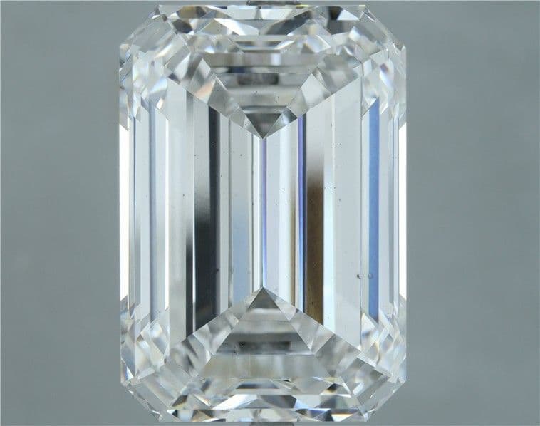 IGI | 20.25ct | Emerald | E | VS2 | Ideal