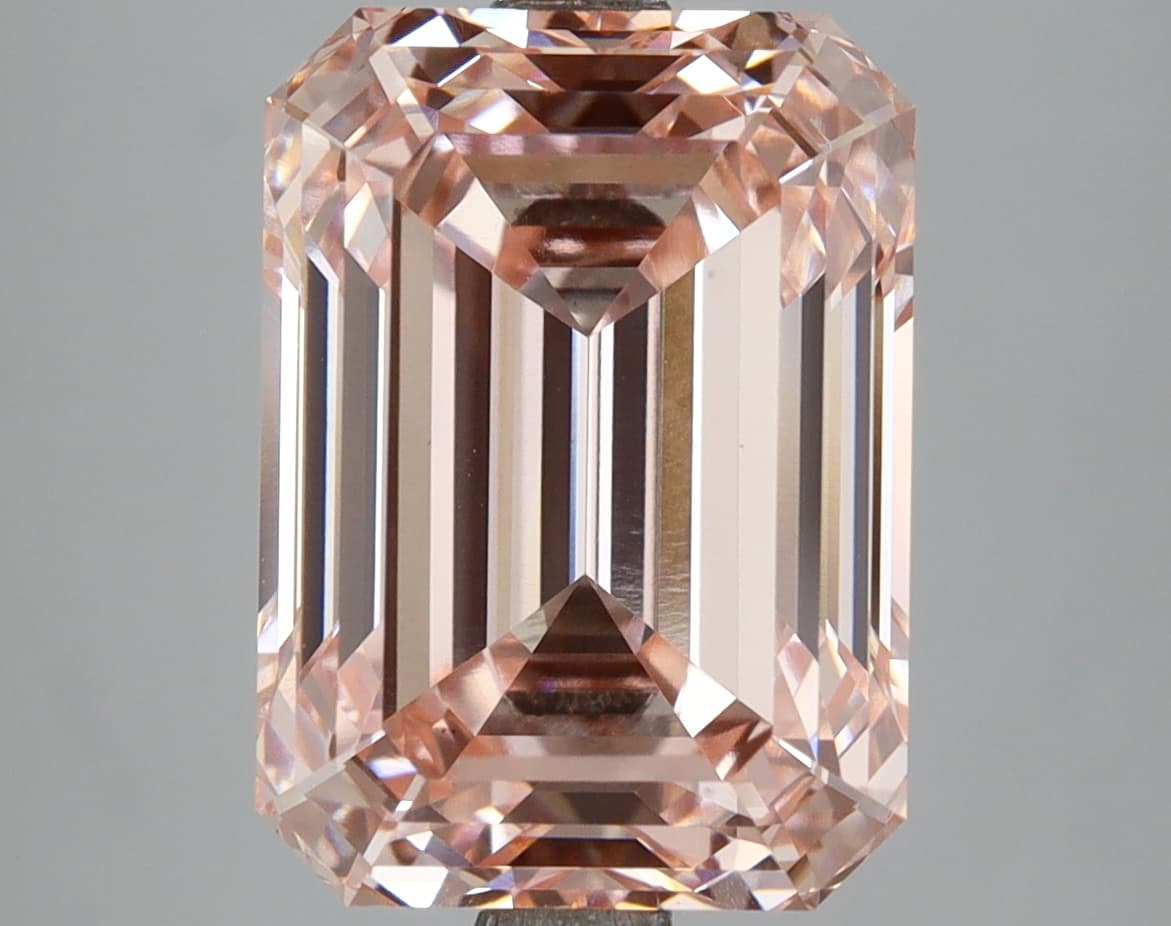 IGI | 6.77ct | Emerald | FANCY | VS1 | Good
