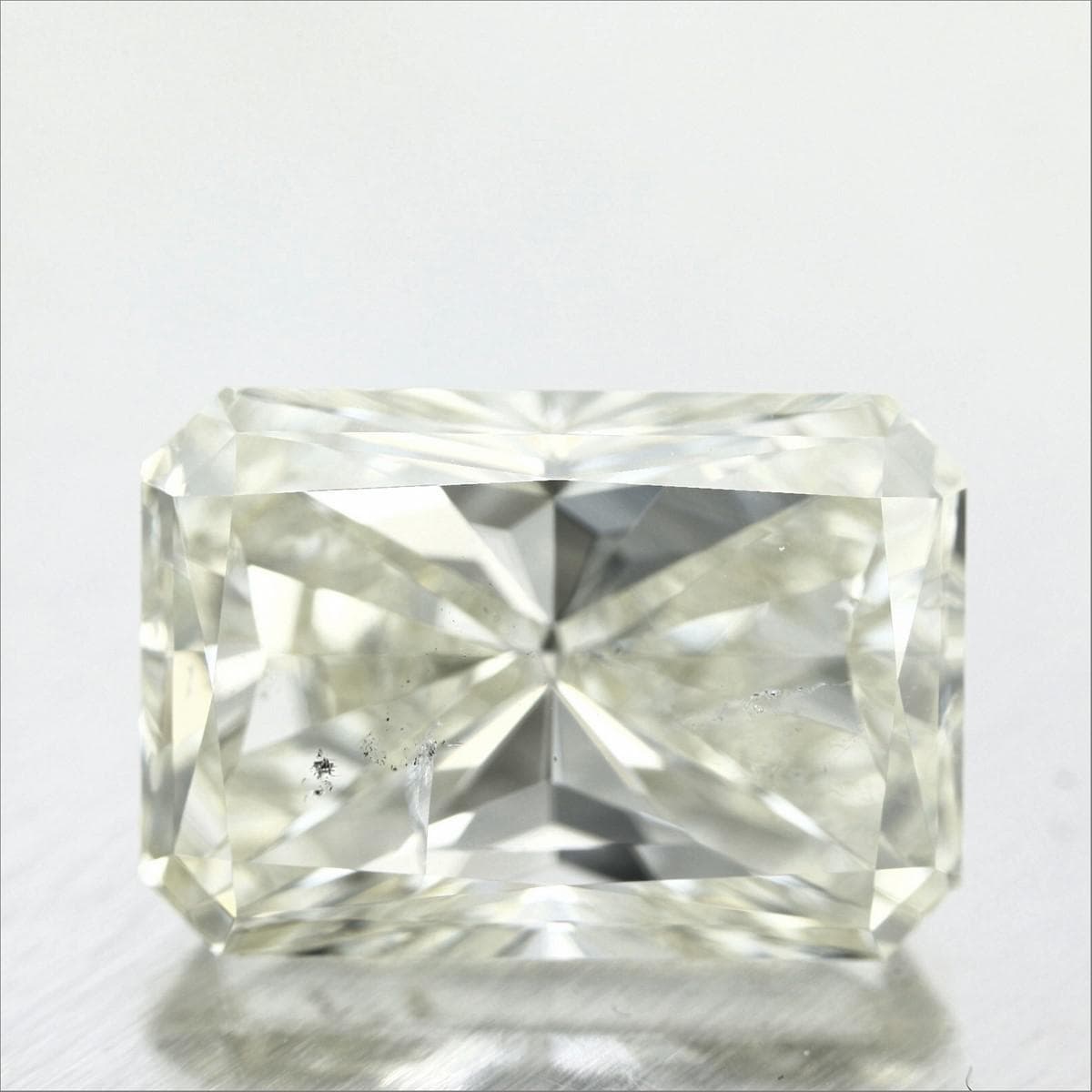 GIA | 10.05ct | Radiant | L | SI2 | Very Good