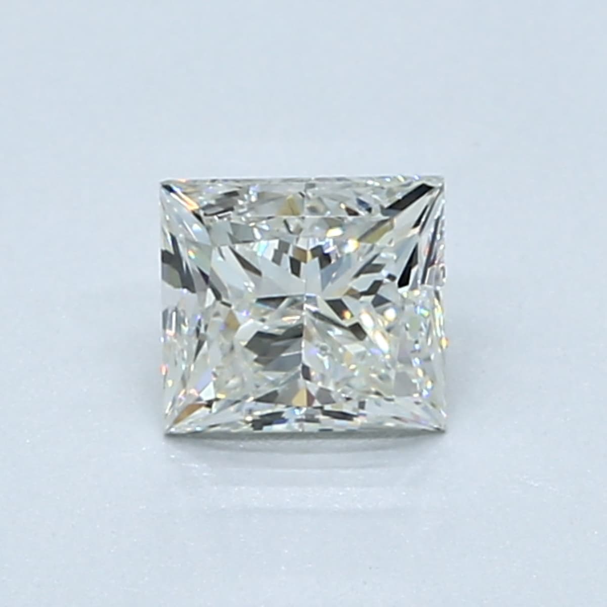0.7ct | Princess | I | SI2 | Very Good