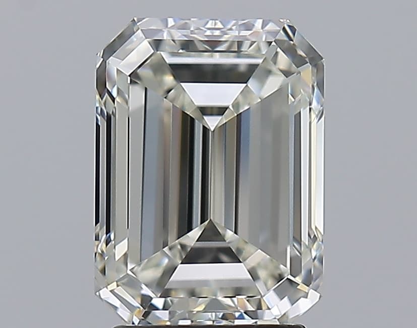 GIA | 3ct | Emerald | J | VS1 | Very Good