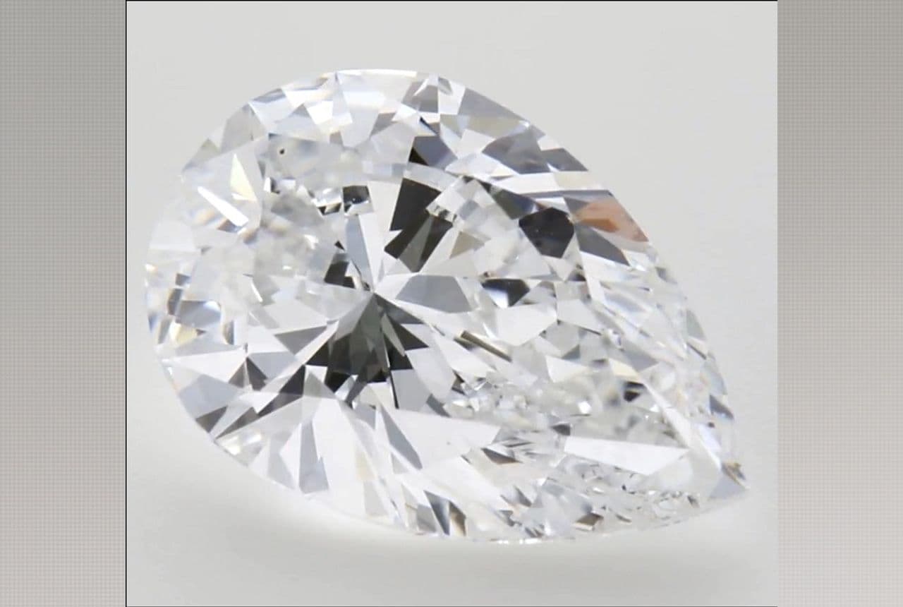 3.2ct | Pear | E | VS2 | Very Good