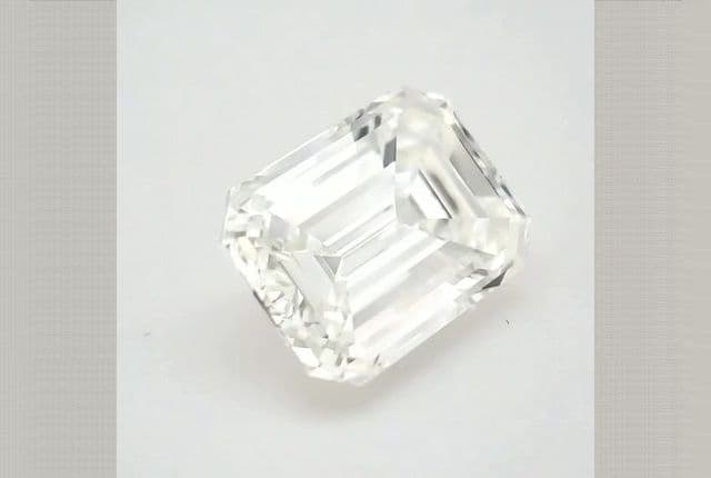 GIA | 3.01ct | Emerald | I | VS1 | Ideal