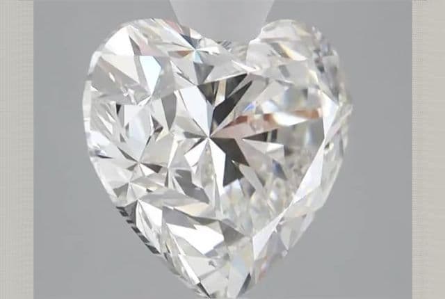 GIA | 2.62ct | Heart | G | VS1 | Very Good
