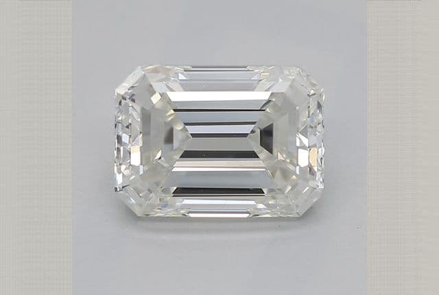 GIA | 1.31ct | Emerald | J | VS1 | Excellent