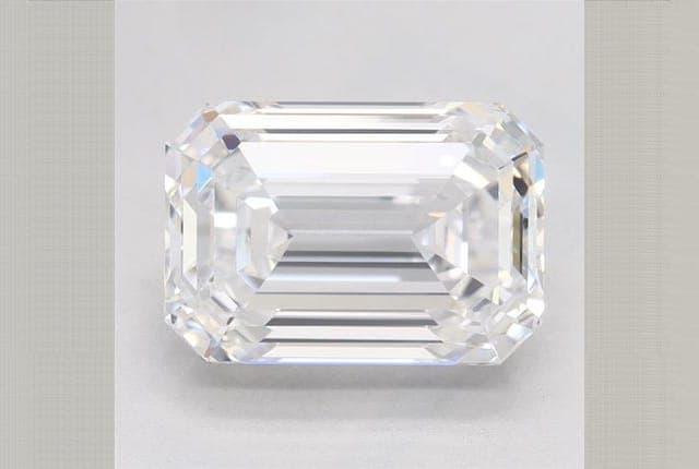 GIA | 2.9ct | Emerald | D | VVS2 | Excellent