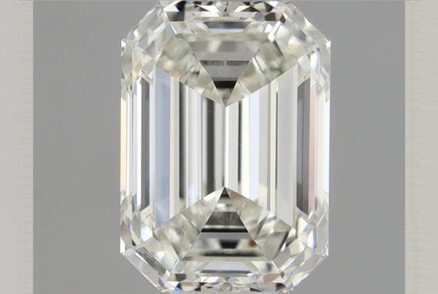 0.61ct | Emerald | J | VVS2 | Very Good