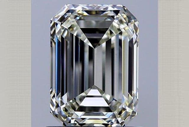 1.3ct | Emerald | J | VS1 | Very Good