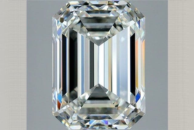 2.8ct | Emerald | J | VVS2 | Very Good