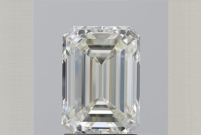 2.2ct | Emerald | L | VVS1 | Very Good