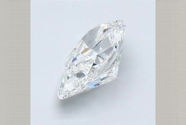GIA | 1.82ct | Pear | E | SI1 | Very Good