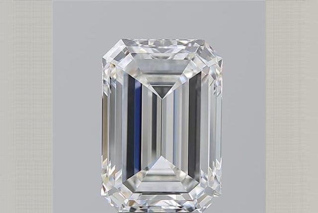 5.01ct | Emerald | H | VVS1 | Very Good