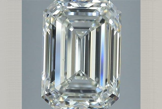 2.91ct | Emerald | J | VS2 | Excellent