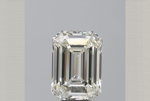 GIA | 7.02ct | Emerald | L | VS2 | Very Good