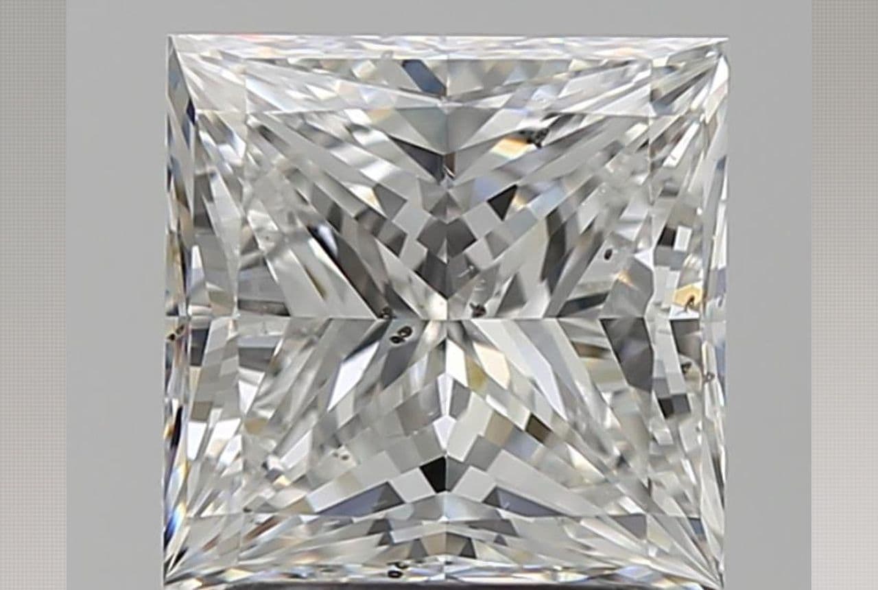 2.21ct | Princess | F | SI2 | Excellent