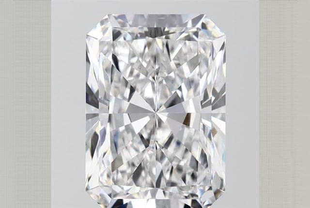 3.76ct | Radiant | E | VS1 | Excellent