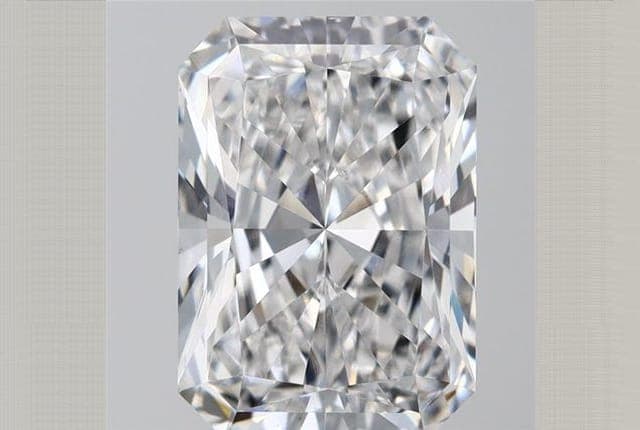 GIA | 2.8ct | Radiant | E | VS1 | Excellent