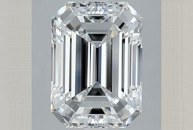 3.8ct | Emerald | F | VVS1 | Very Good