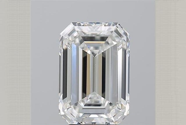 5.03ct | Emerald | G | VS2 | Very Good