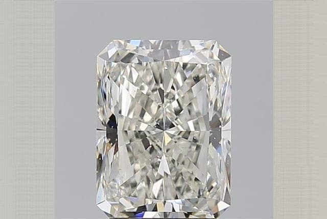 3.22ct | Radiant | I | SI1 | Very Good