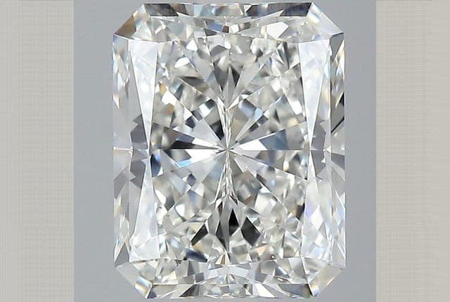 GIA | 4.03ct | Radiant | E | SI1 | Very Good
