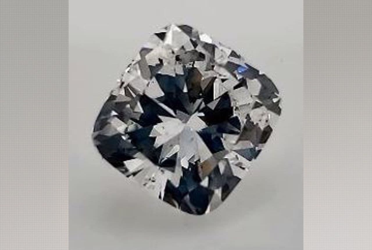 1.9ct | Cushion | G | SI1 | Excellent
