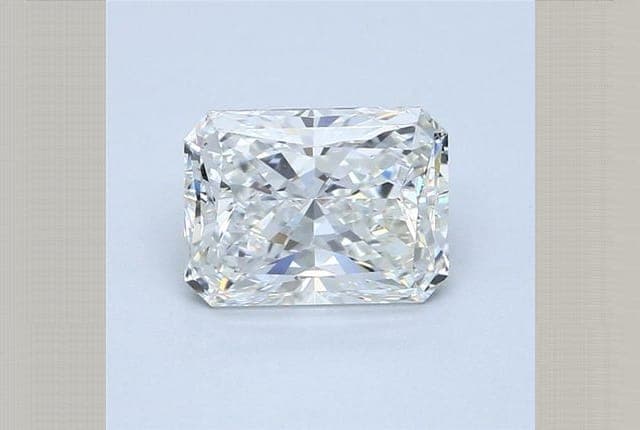 GIA | 2.34ct | Radiant | F | VS2 | Excellent