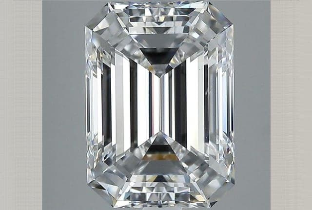 GIA | 4.01ct | Emerald | E | VS2 | Ideal