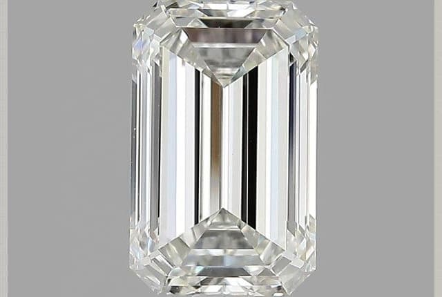 2.62ct | Emerald | J | VS1 | Excellent