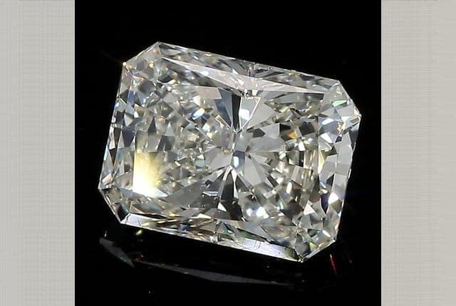 3.12ct | Radiant | L | SI1 | Very Good
