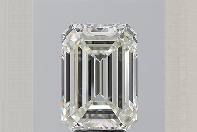 5.1ct | Emerald | L | VS2 | Very Good