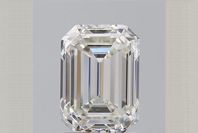 GIA | 2.21ct | Emerald | J | VS2 | Good