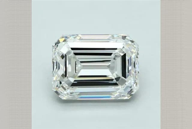 GIA | 5.01ct | Emerald | F | VS1 | Ideal