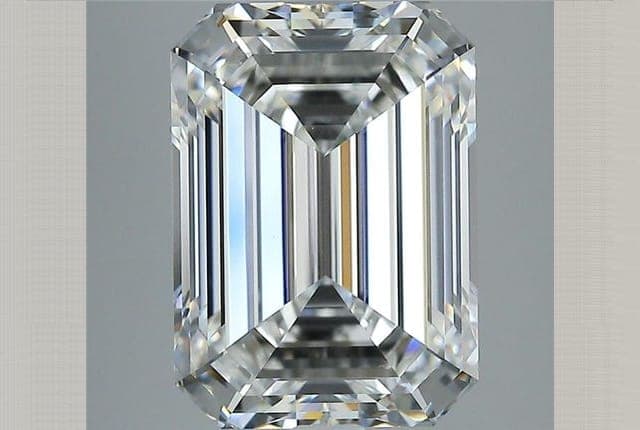 5.07ct | Emerald | G | VS1 | Very Good