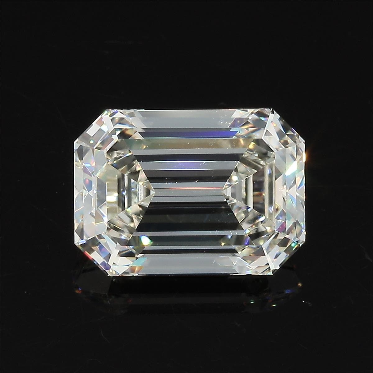 5.03ct | Emerald | L | VS1 | Excellent