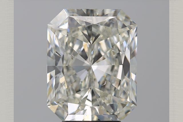 GIA | 5.03ct | Radiant | J | SI1 | Very Good