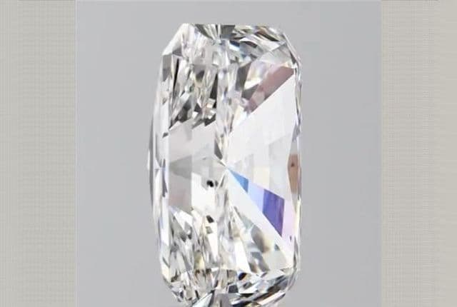 GIA | 4.26ct | Radiant | F | SI1 | Very Good