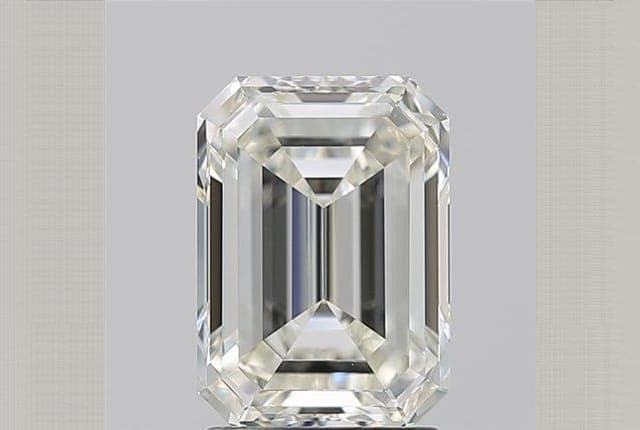 2.2ct | Emerald | J | VS2 | Excellent