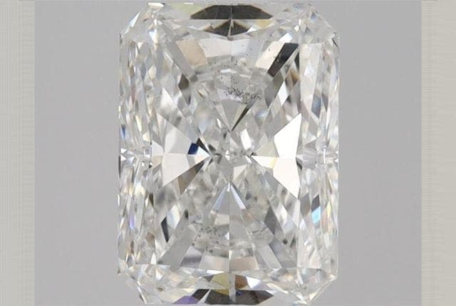 GIA | 0.9ct | Radiant | F | SI2 | Very Good