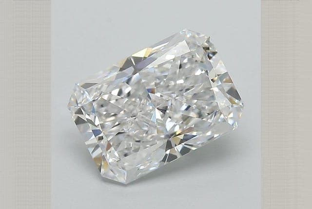 GIA | 3.3ct | Radiant | D | VVS2 | Excellent