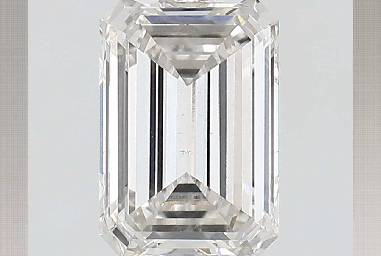 IGI | 0.9ct | Emerald | H | VS1 | Very Good