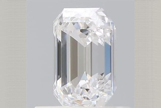 IGI | 0.92ct | Emerald | D | VS2 | Excellent