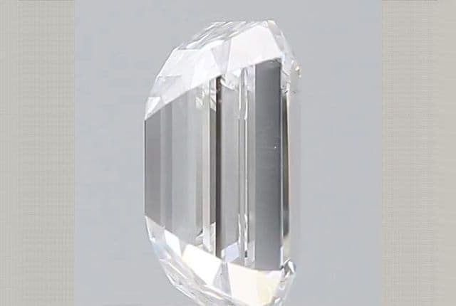 0.92ct | Emerald | F | SI1 | Ideal