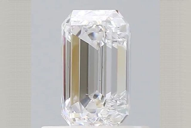 IGI | 0.92ct | Emerald | E | SI1 | Ideal