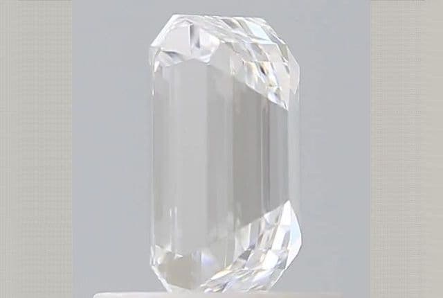 IGI | 0.91ct | Emerald | D | VS1 | Excellent