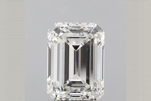 IGI | 2.7ct | Emerald | G | VS1 | Very Good