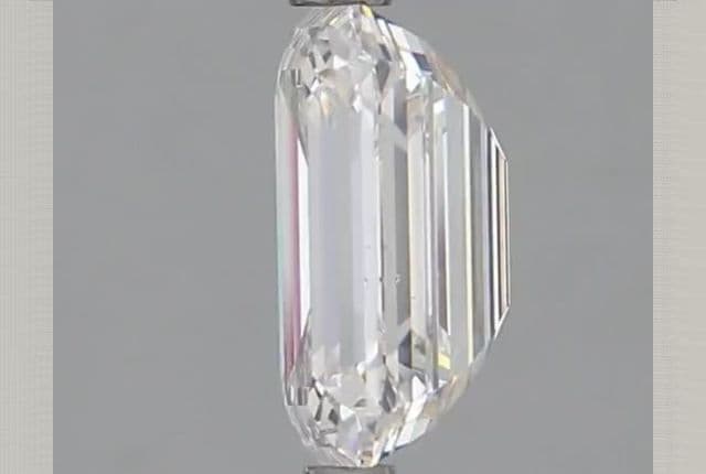 IGI | 2.4ct | Emerald | D | VS2 | Excellent