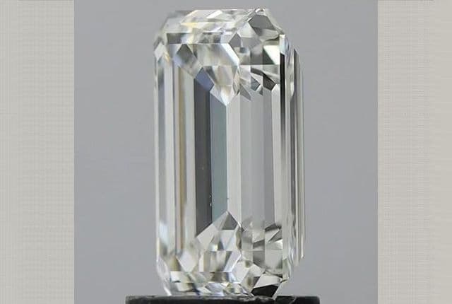 IGI | 2.19ct | Emerald | G | VS1 | Ideal