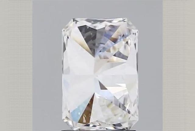 1.86ct | Radiant | E | VS1 | Very Good